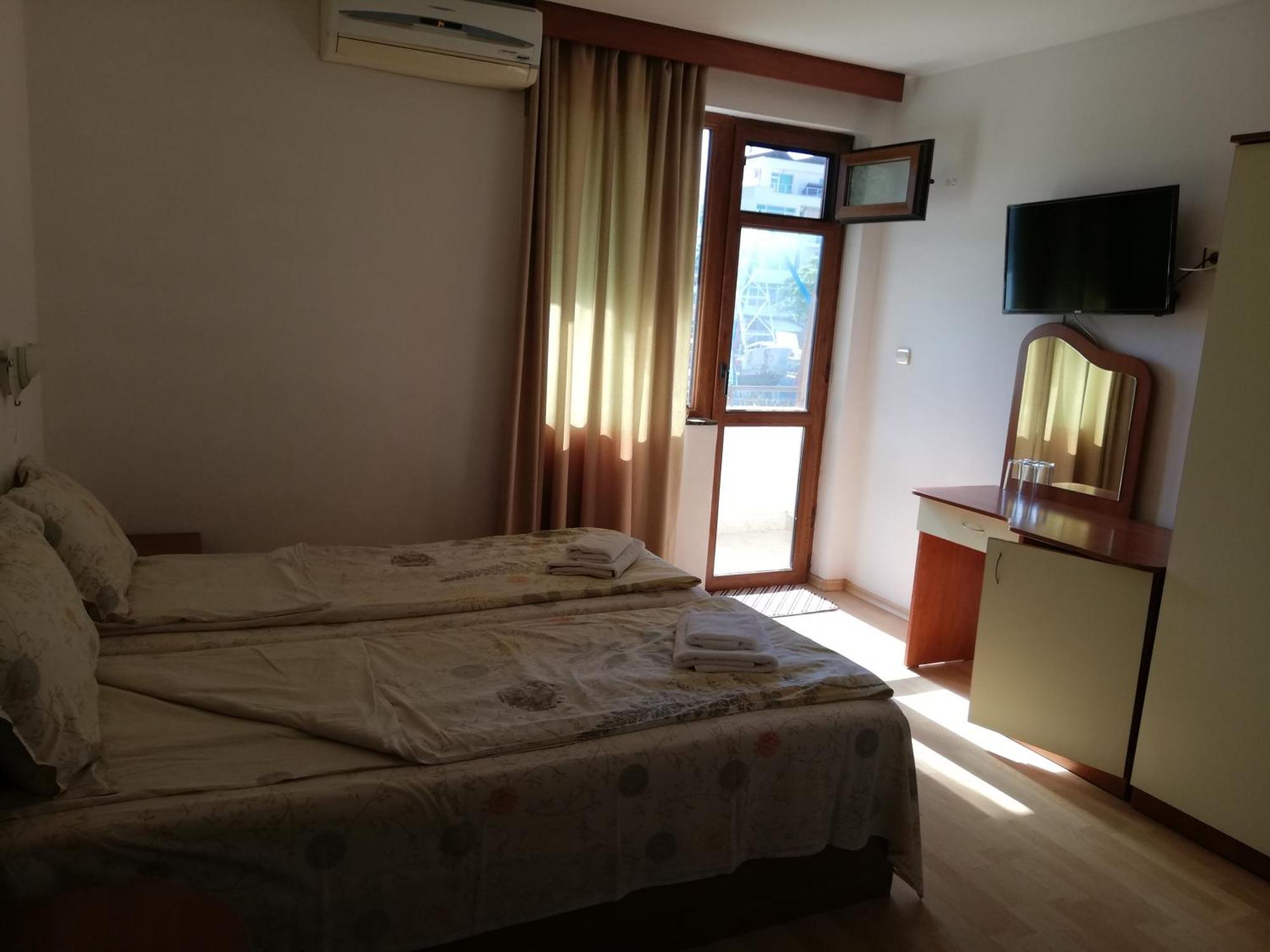 Hotel Strinava Primorsko Luaran gambar