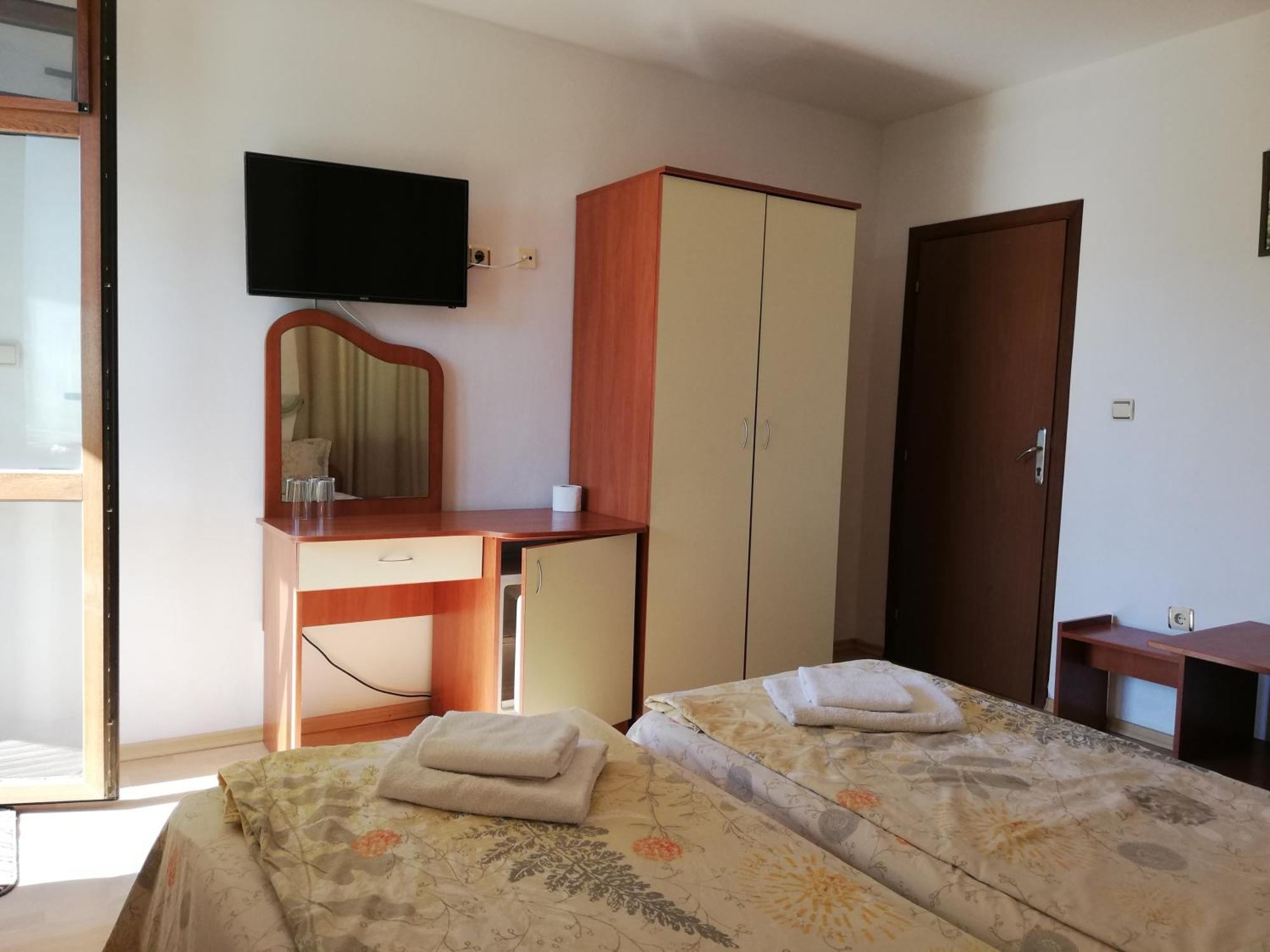 Hotel Strinava Primorsko Luaran gambar