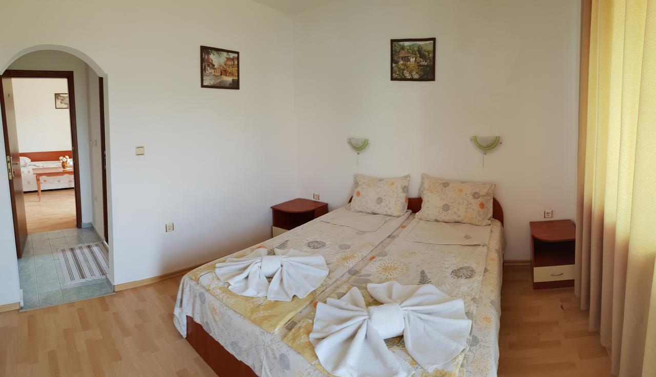 Hotel Strinava Primorsko Luaran gambar